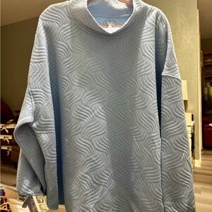 Elegant Wave Pattern Women's Blouse in Soft Blue
